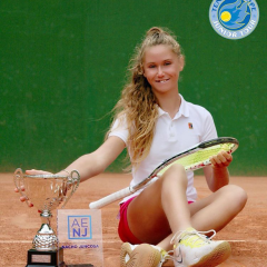 Vera Sokolova vyhrála Tennis Europe 1 ve Španělsku